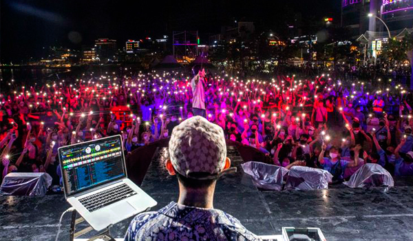 DJ PARTY EDM